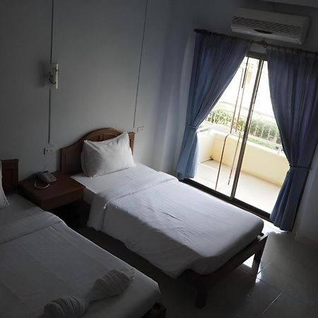 Ritzy House Hotel Chumphon Zewnętrze zdjęcie