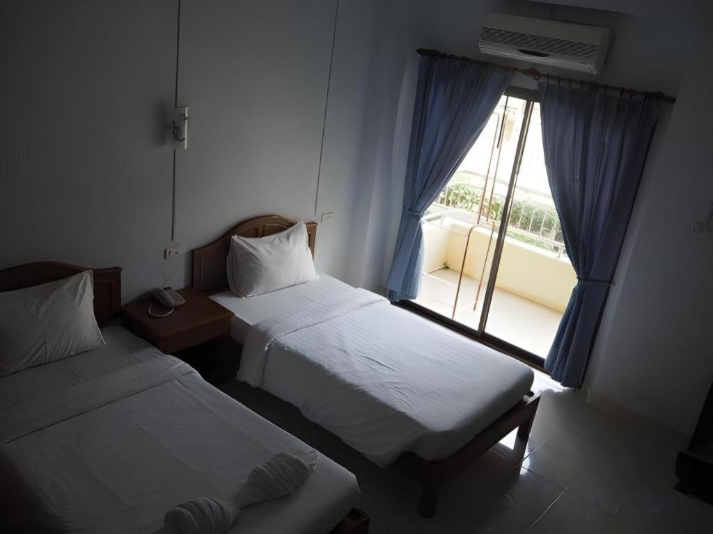 Ritzy House Hotel Chumphon Zewnętrze zdjęcie