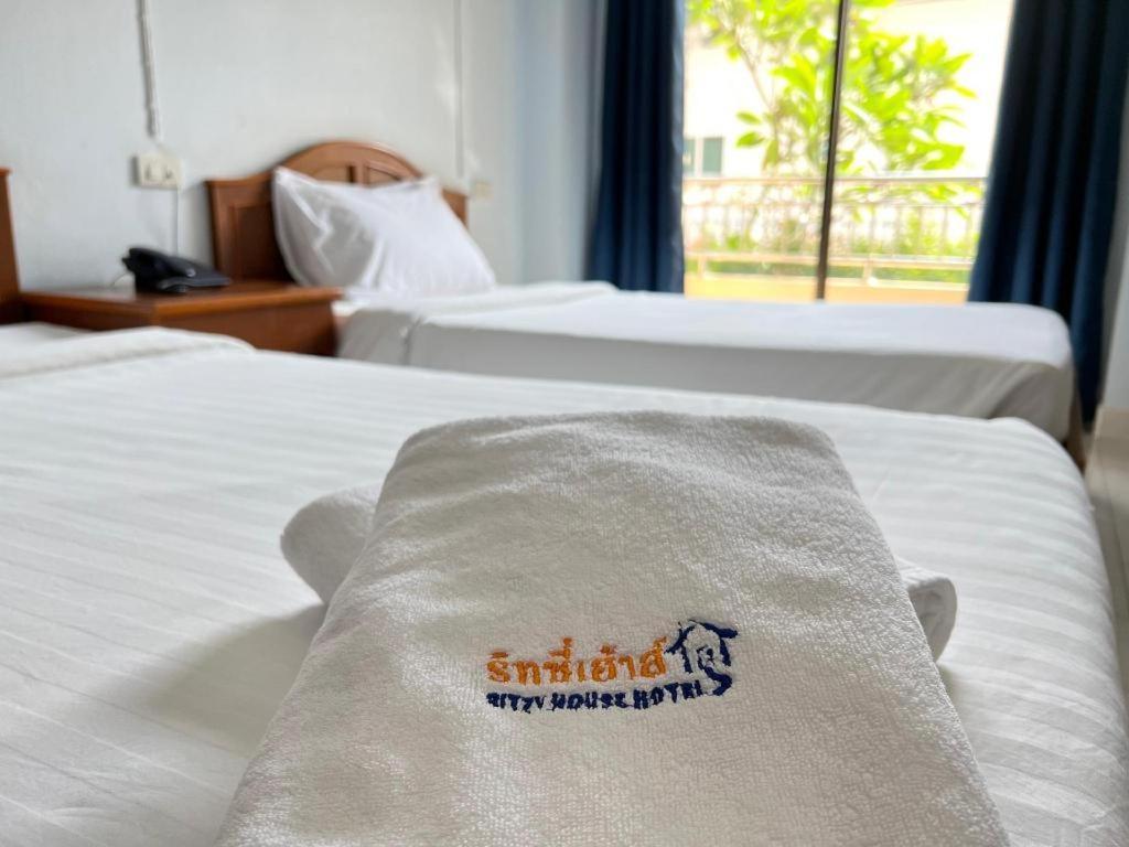 Ritzy House Hotel Chumphon Zewnętrze zdjęcie