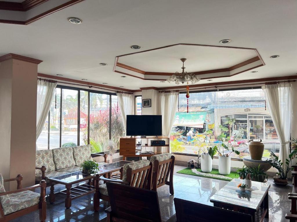 Ritzy House Hotel Chumphon Zewnętrze zdjęcie
