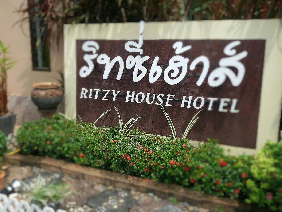 Ritzy House Hotel Chumphon Zewnętrze zdjęcie