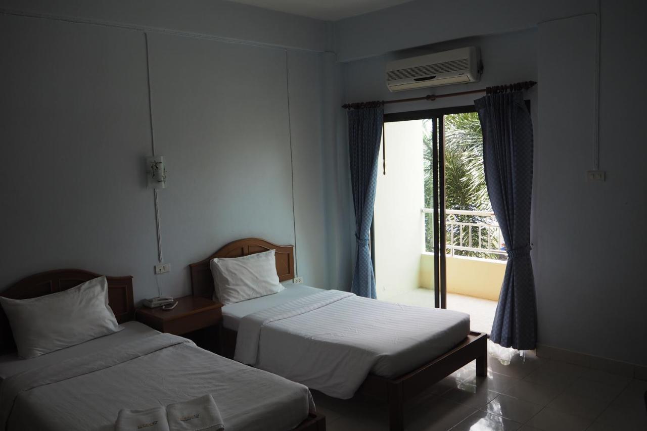 Ritzy House Hotel Chumphon Zewnętrze zdjęcie